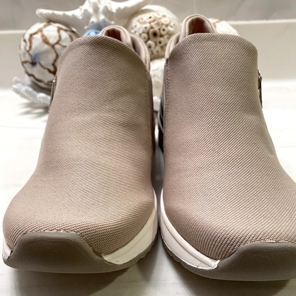 Women shoes - Picture 10 of 12